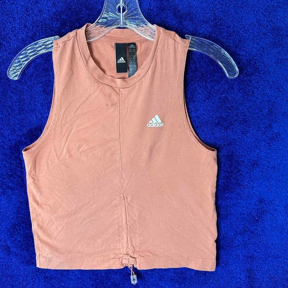 Tan Adidas tank top #activewear #peach #sleeveless #workout‎